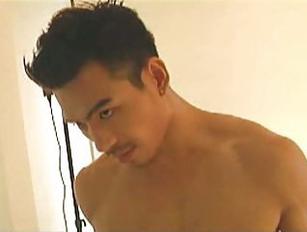 Gay Asian Porn Stars - Asian gay porn star loves the camera - Sunporno